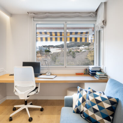 espacio teletrabajo en hogar