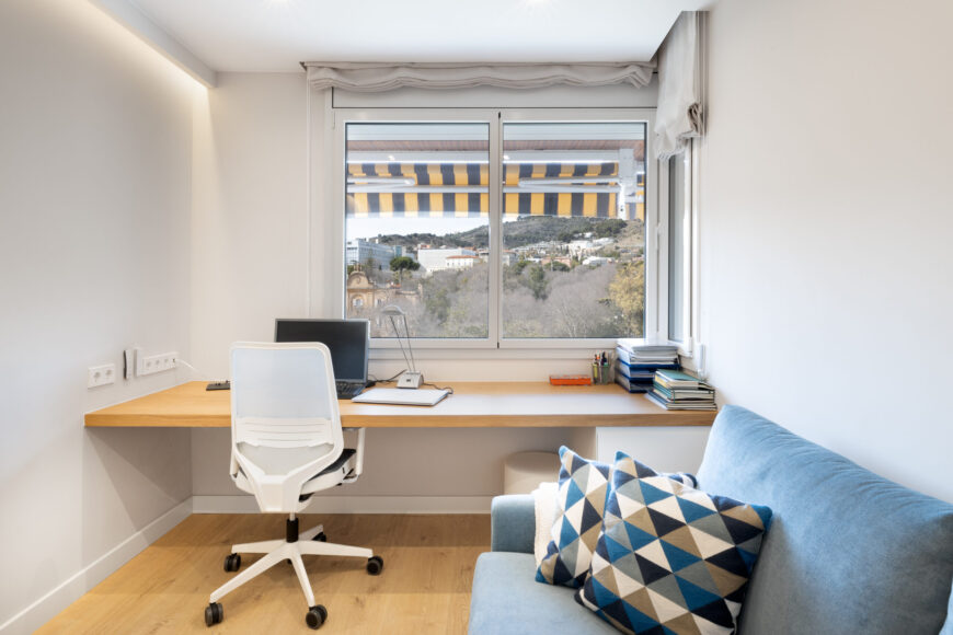 espacio teletrabajo en hogar