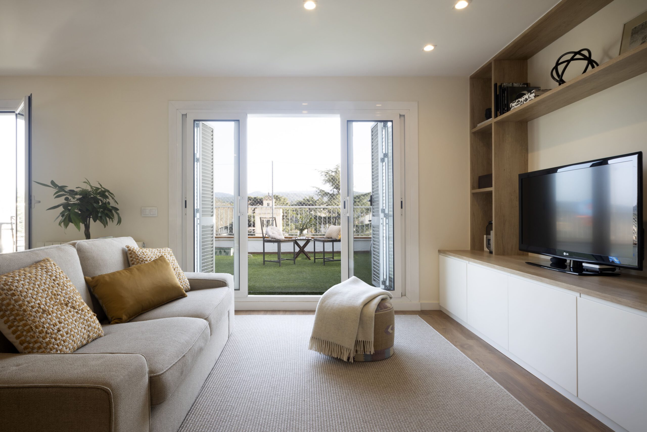 PROYECTO RESIDENCIAL – CASA SANT CUGAT – INTERIORISMO